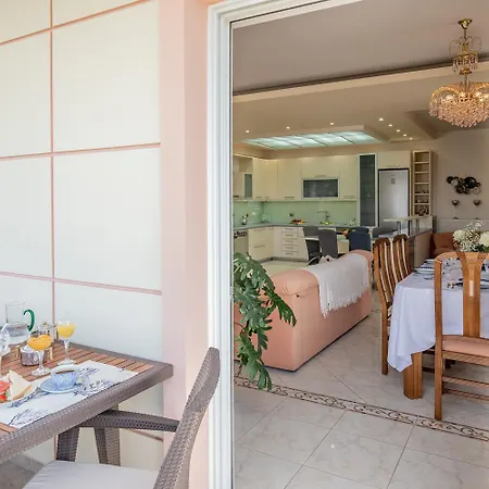 Apple Home Detached House In Sunny Ierapetra Exterior photo