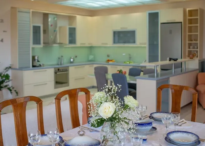 Apple Home Detached House In Sunny Ierapetra